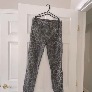 Joe’s jeans size 28